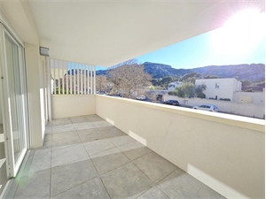 t3 à la vente -   13009  MARSEILLE 9EME ARRONDISSEMENT, surface 67 m2 vente t3 - UBI416969085